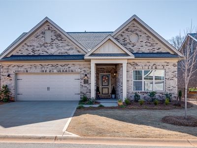 552 Lifescape Ln, Greer, SC, 29650