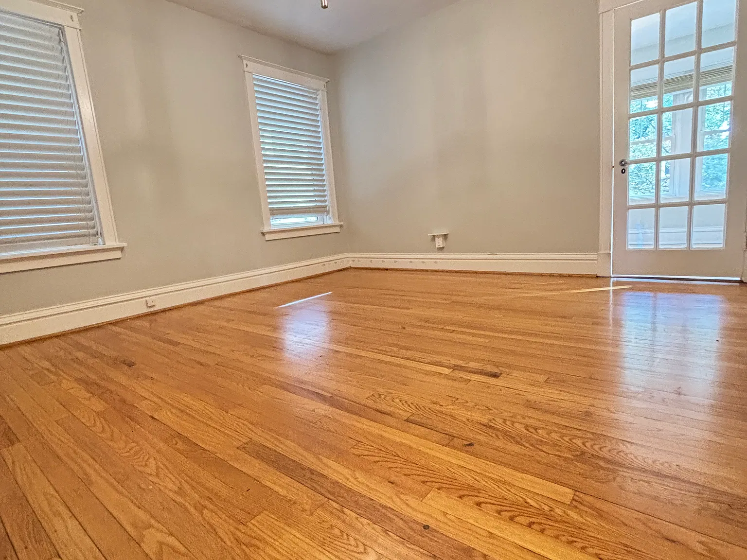 3 bed, 2.0 bath, 1785 sqft, $2,400 — Photo 4