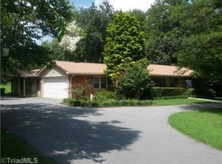 284 Cedar Lodge Rd, Thomasville, NC 27360