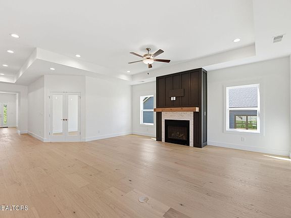 5th image of 806 Greenhead Ln Lot 31