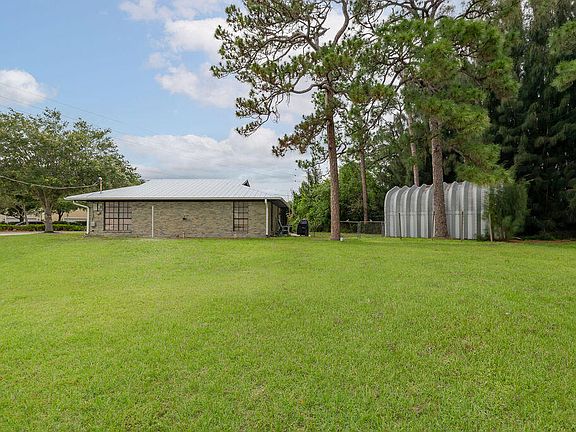 3rd image of 1831 SE Lennard Road