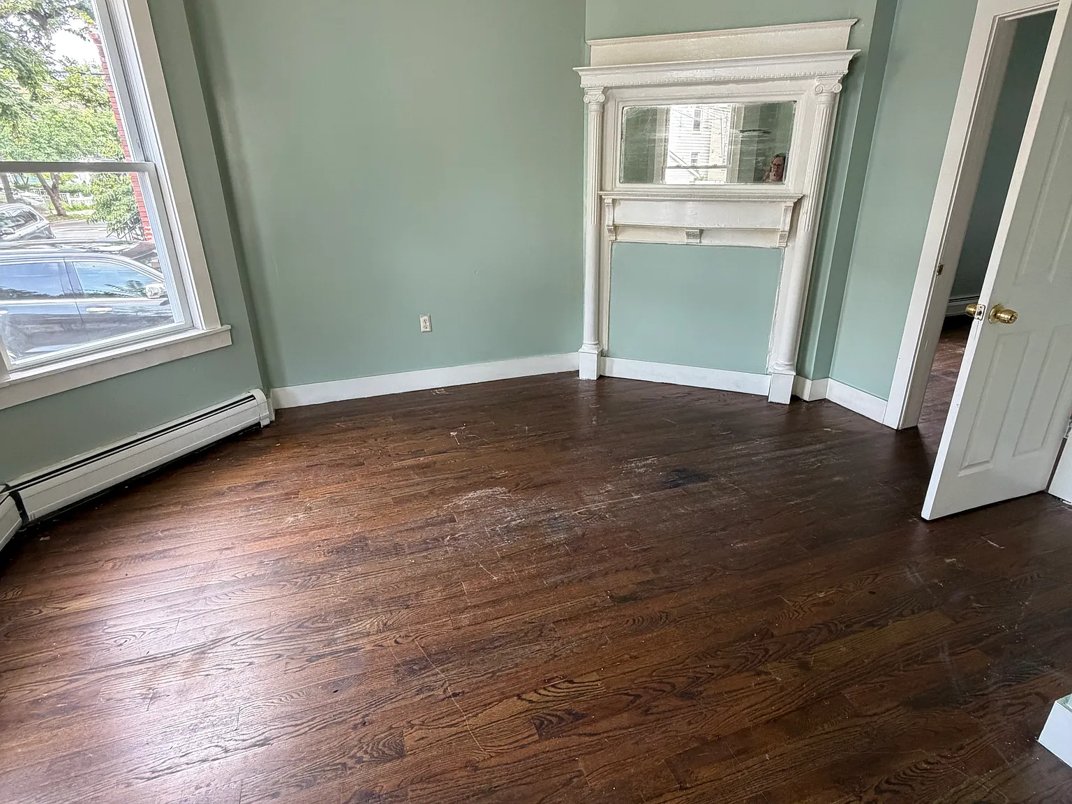 4 bed, 1800 sqft, $2,700 — Photo 4