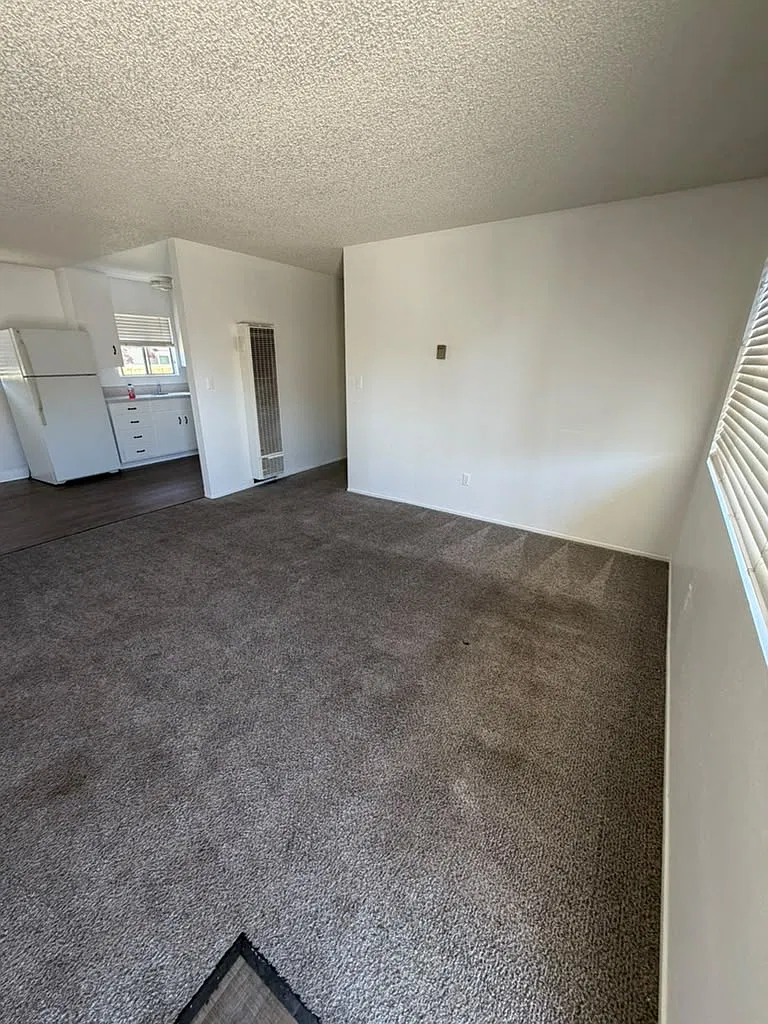 2 bed, $2,300 — Photo 1