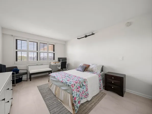 7855 Blvd East image 14 of 26