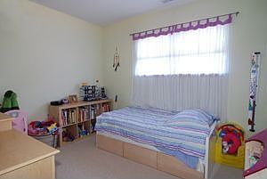 Second Bedroom with Large, Organized Closet