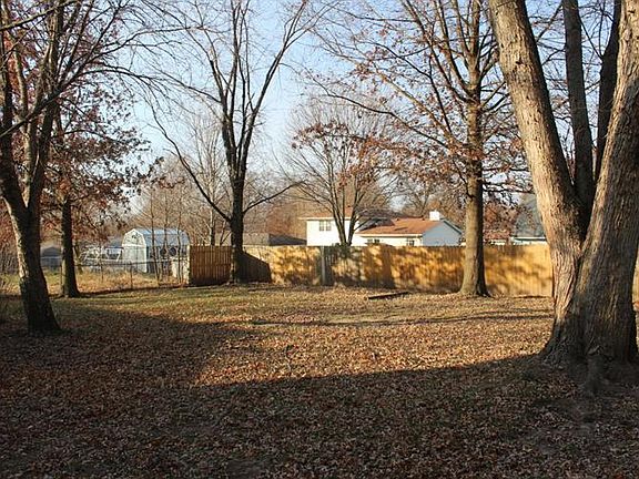 5th image of 261 N Moonglow Ln