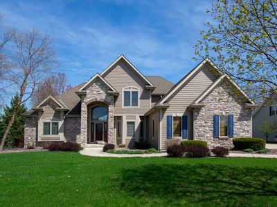 9572 W Prairie Grass Way, Franklin, WI, 53132