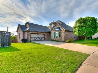 2812 Verona Ct, Edmond, OK 73034