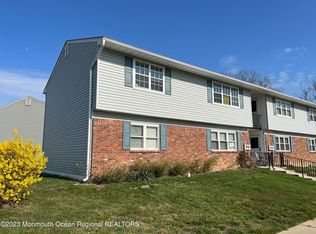 1 Hawaii Ct APT C, Matawan, NJ 07747