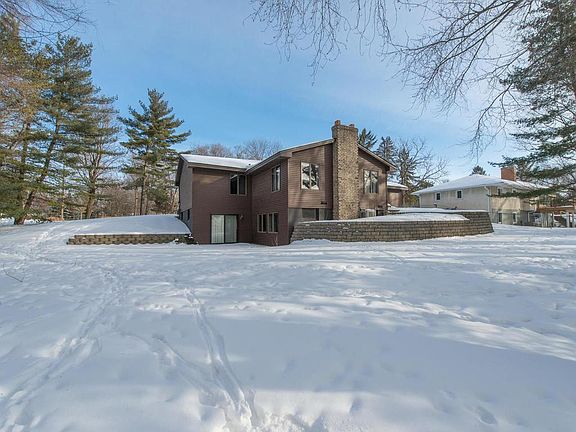 4th image of 309 78th Ave N