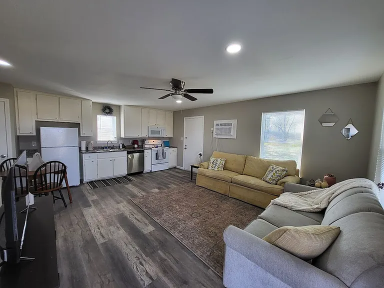 1901 E Highway 276 #10 — Photo 7