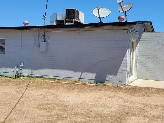 2nd image of 7529 W Clarendon Ave