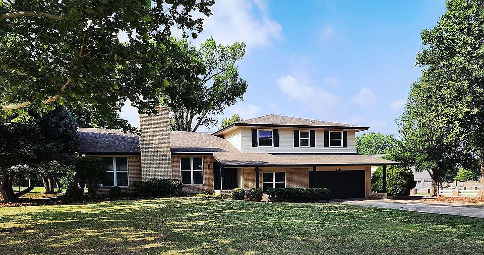 1st image of 2419 Wildwood Dr