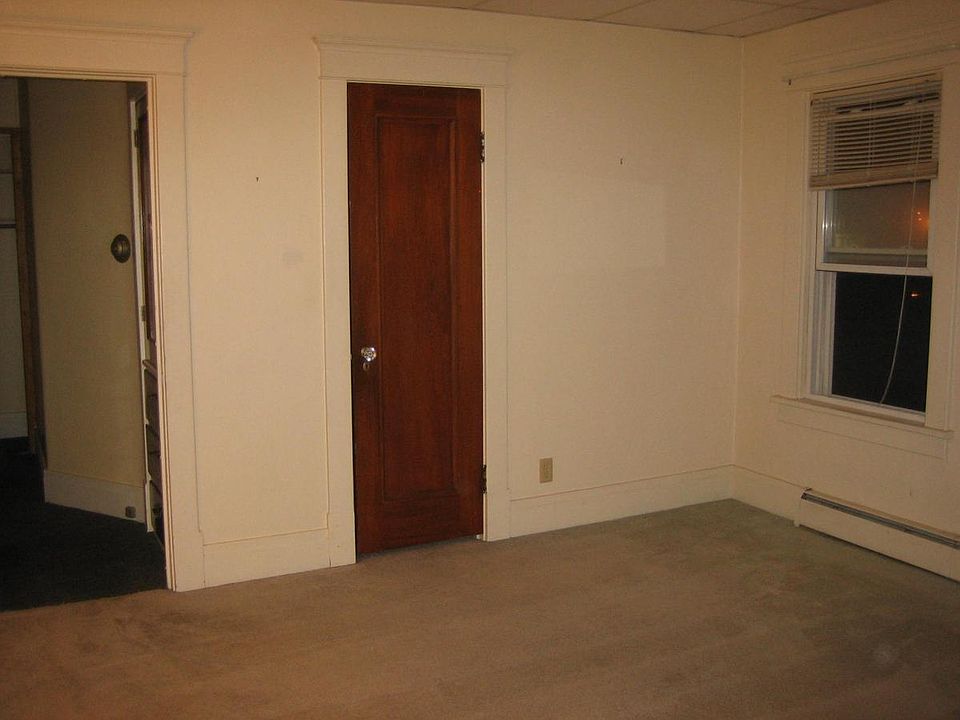 2nd image of 2161 Delaware Ave APT 2R