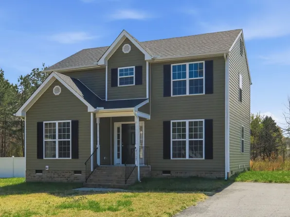 7117 Carriage Pines Dr, North Chesterfield, VA 23225