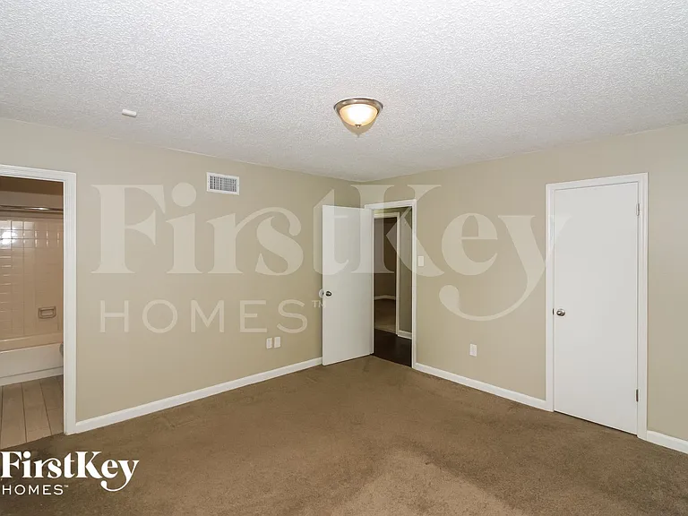 6047 Tiffany Rd — Photo 7