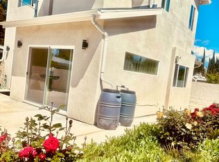 22348 Philiprimm St, Woodland Hills, CA 91367