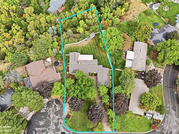 4th image of 485 Parkview Cir
