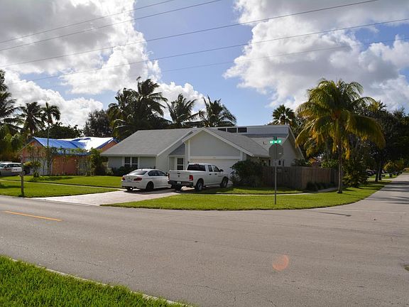 2nd image of 5121 NW 82nd Ave