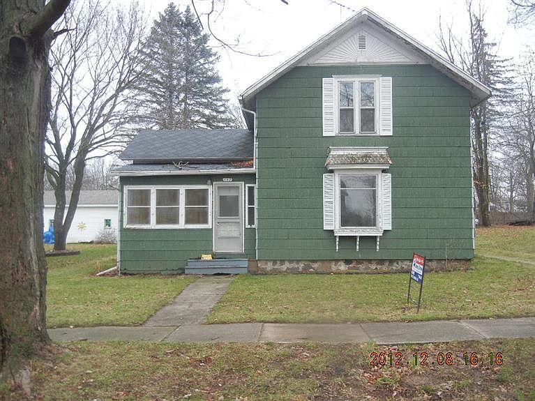 1st image of 150 N Kingsbury Ave