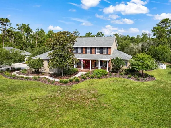 266 Woodridge Dr, Geneva, FL 32732