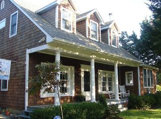 201 Belleview Ave, Center Moriches, NY 11934