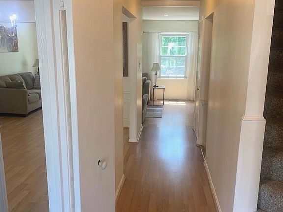 3rd image of 4521 Pinecrest Heights Dr