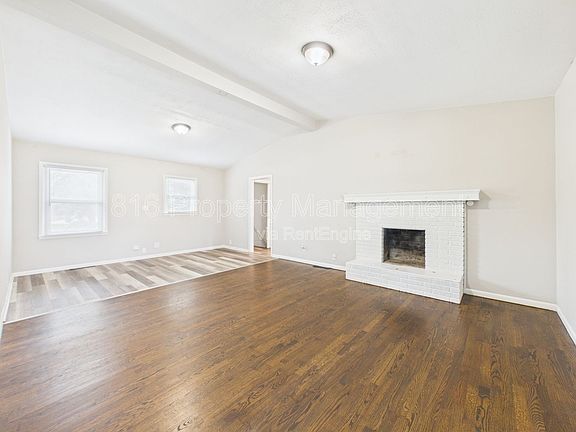 5th image of 622 Christopher St