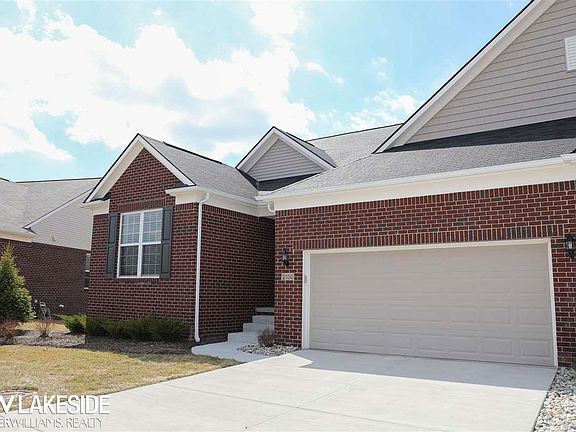 4th image of 2130 Orwell St