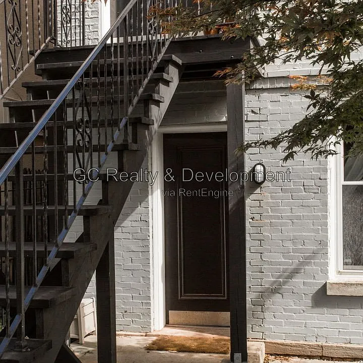 1353 N Bell Ave #1