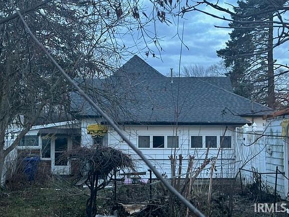 3rd image of 415 N Jay St