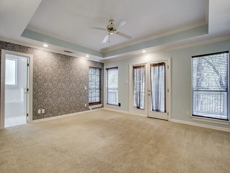 2974 Peninsula Dr — Photo 2