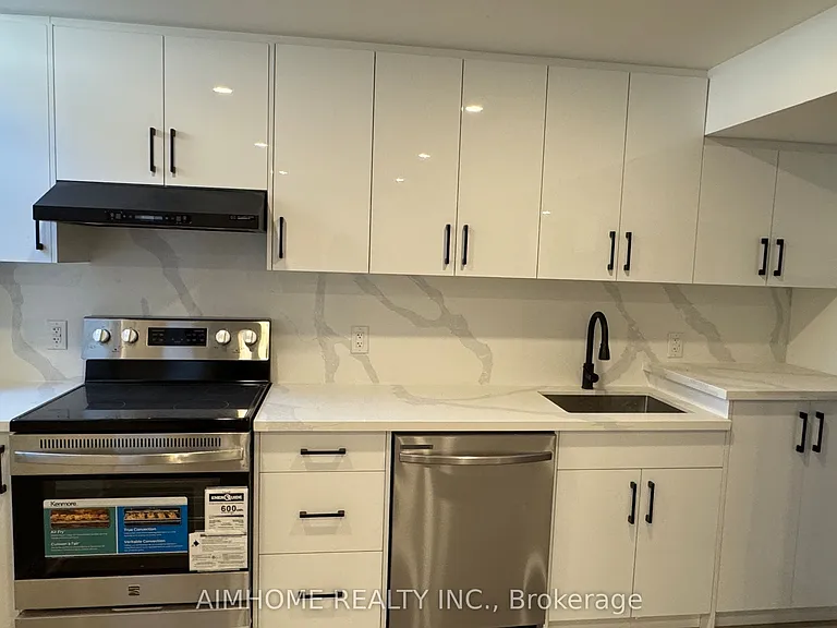 20 Clutterbuck Ln — Photo 2