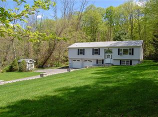 10 Ponderosa Rd, Carmel, NY 10512
