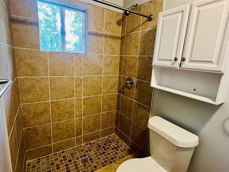 1616 Hope St — Photo 15