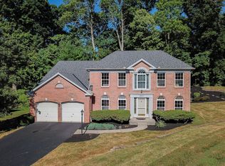 9828 Orchard Club Dr, Cincinnati, OH 45242