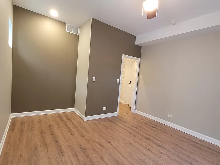 4739 N Albany Ave #1 — Photo 3