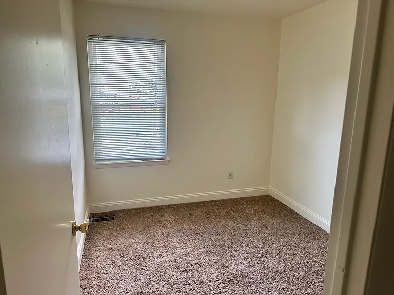 4309 Dana St — Photo 6