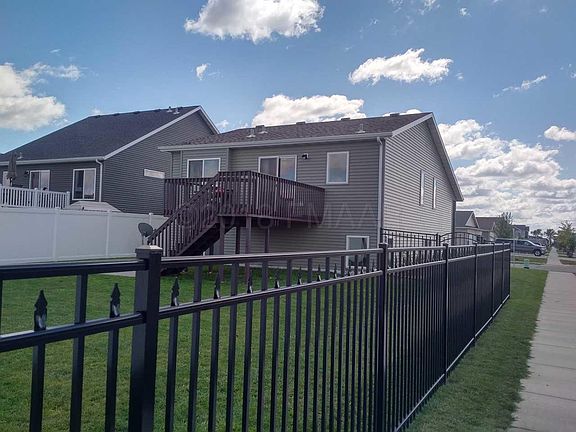 3rd image of 1604 44th Ave S