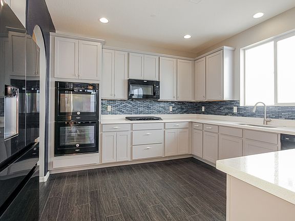 4th image of 29211 N 123rd Ln