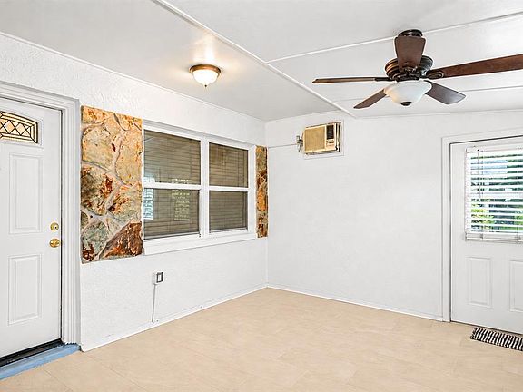 5th image of 374 3rd St NW #A