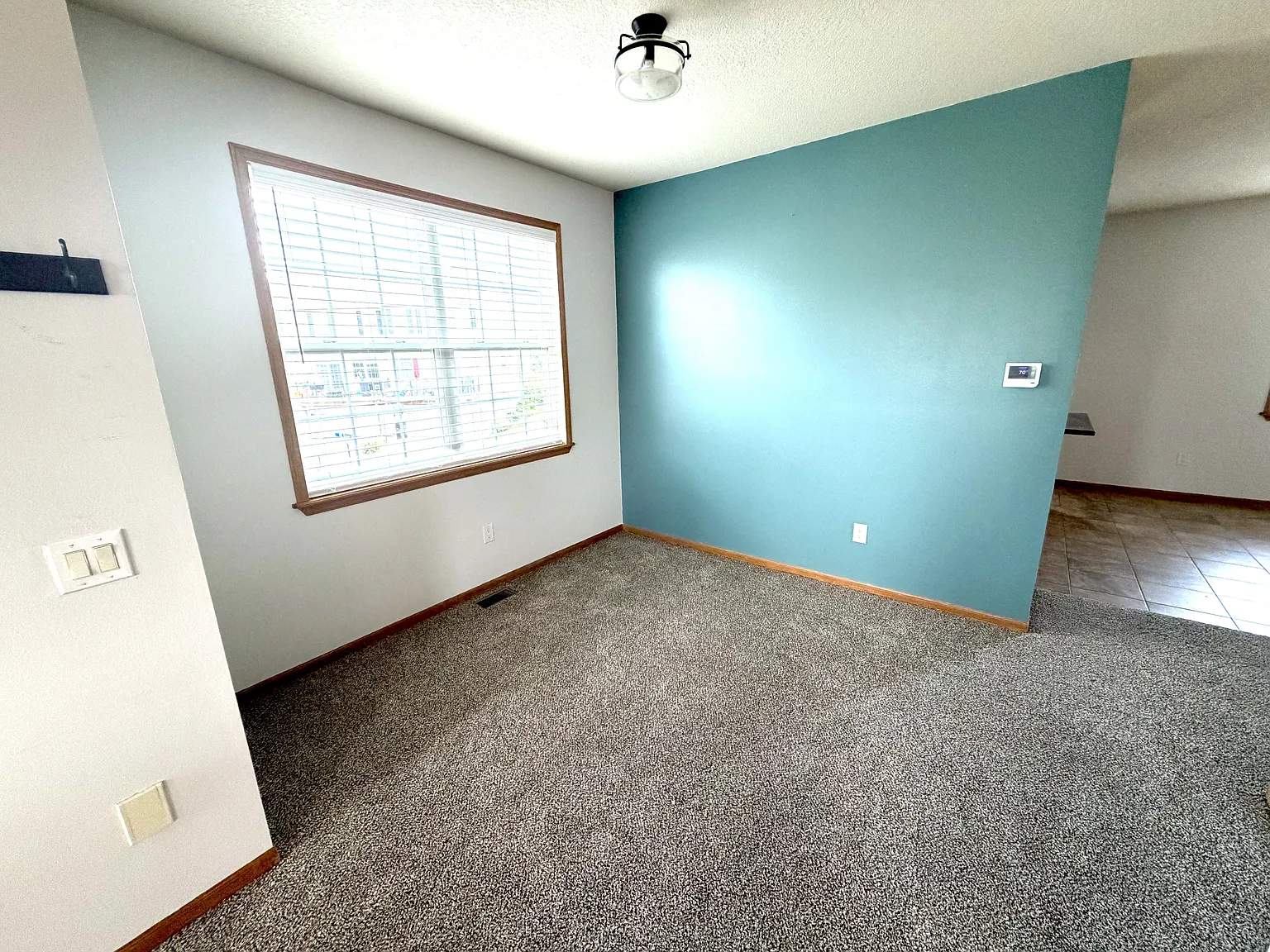 1005 Northeast Kamies Lane - Townhome — Photo 4
