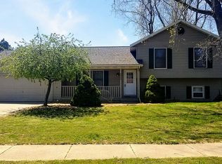 5665 Loftwood Dr SE, Kentwood, MI 49508