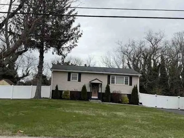 35 Longview Dr, Bridgeton, NJ 08302