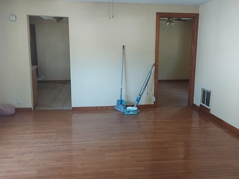 703 Tilden Ave — Photo 8