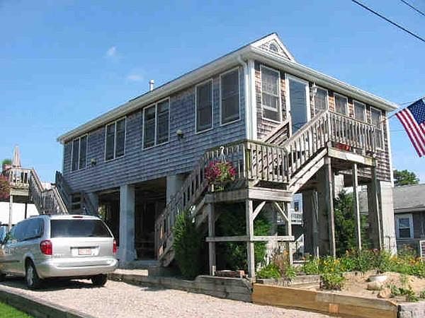2nd image of 28 Barnes St