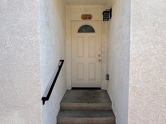 3rd image of 120 E 24th St