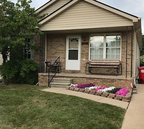 2nd image of 34316 Vinita St