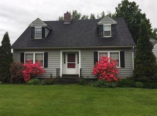 118 Canusa Ave, Beebe Plain, VT 05823