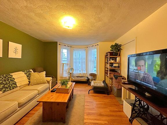 3rd image of 13 Concord Ave #3